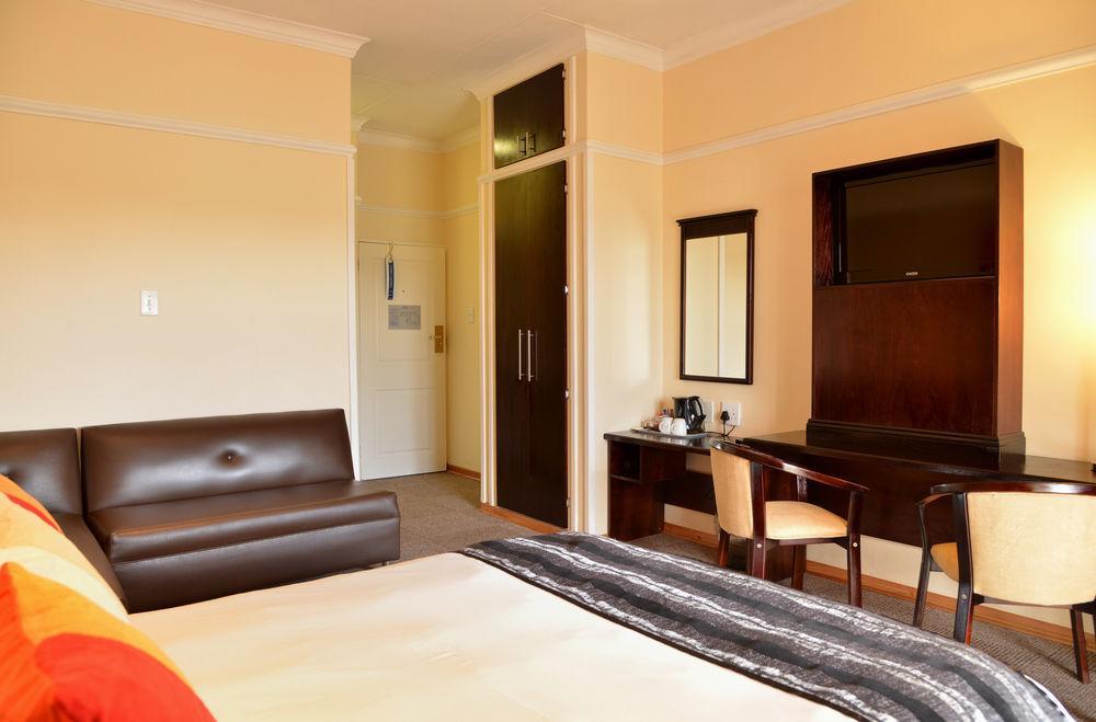 Protea Hotel By Marriott Klerksdorp Exteriér fotografie